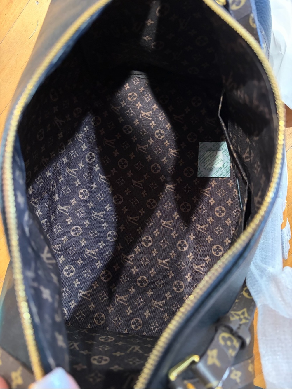 Fashion inspired duffle/shoulder bag Bag with Monogram Strap - Picture 3 of 3